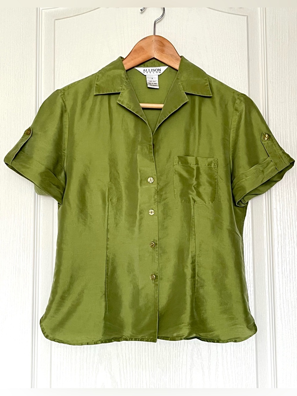 VTG Allison Taylor Silk Blouse S Green Short Sleeve Collared Shacket Shiny Y2K